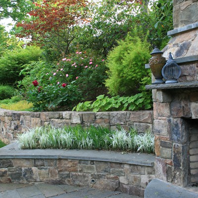 stone wall plantings
